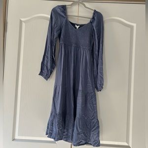 NWOT Beyond Wonders modest smocked blue midi dress sz m